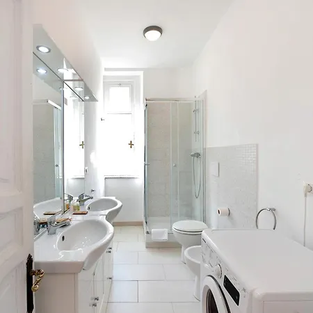 Apartment I Marinai